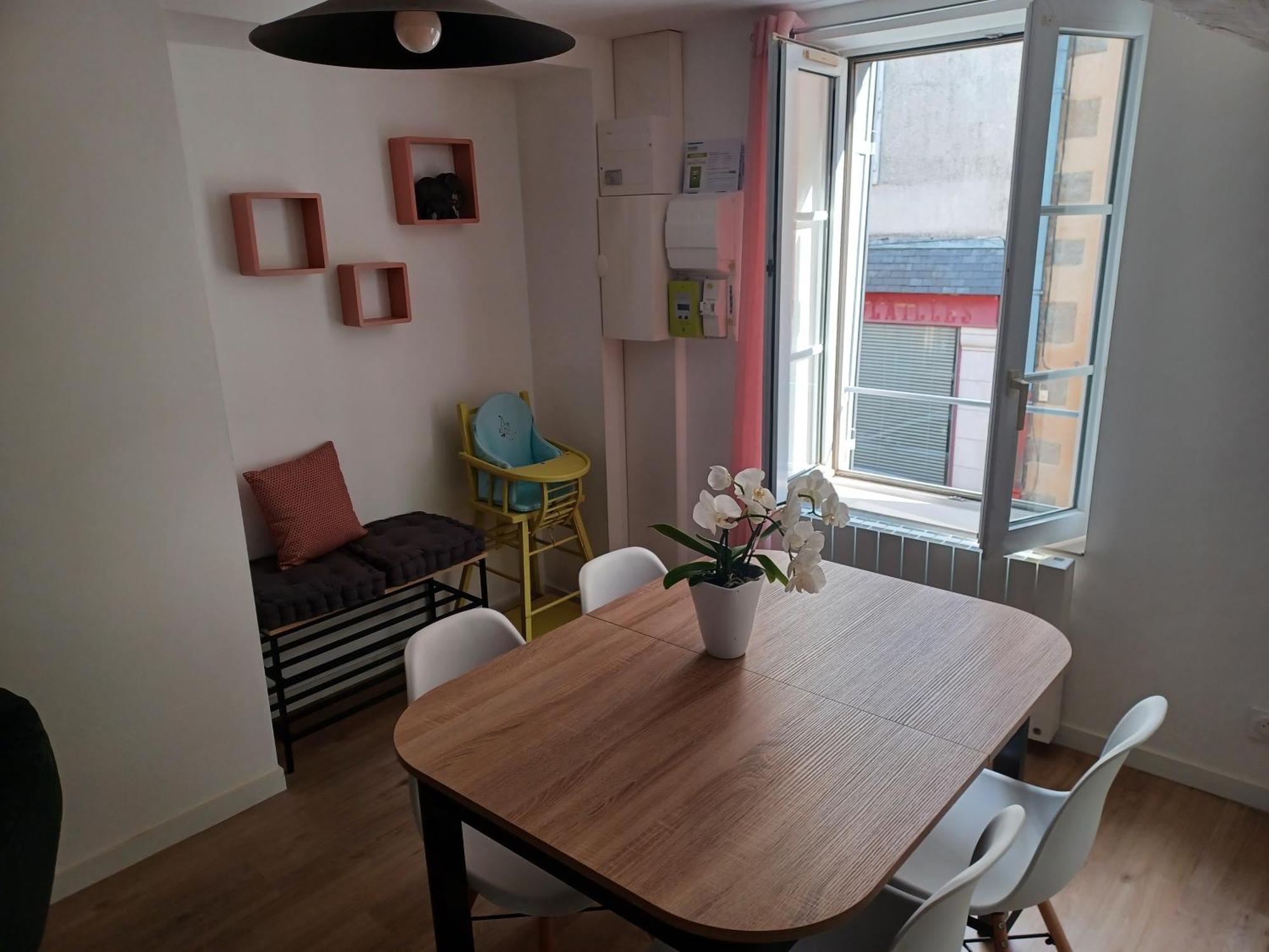 Apartmán Duplex Cosy Et Douillet Ernée Exteriér fotografie